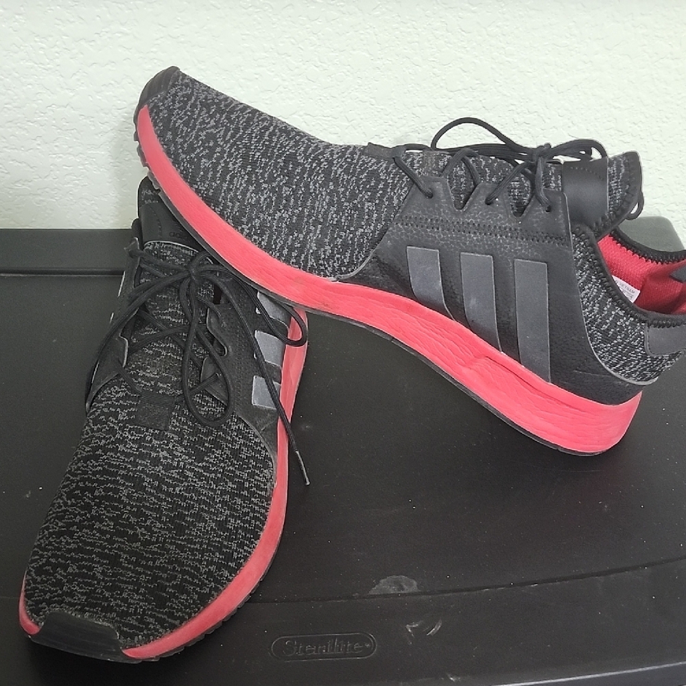 Mens Adidas  Tennis Shoes